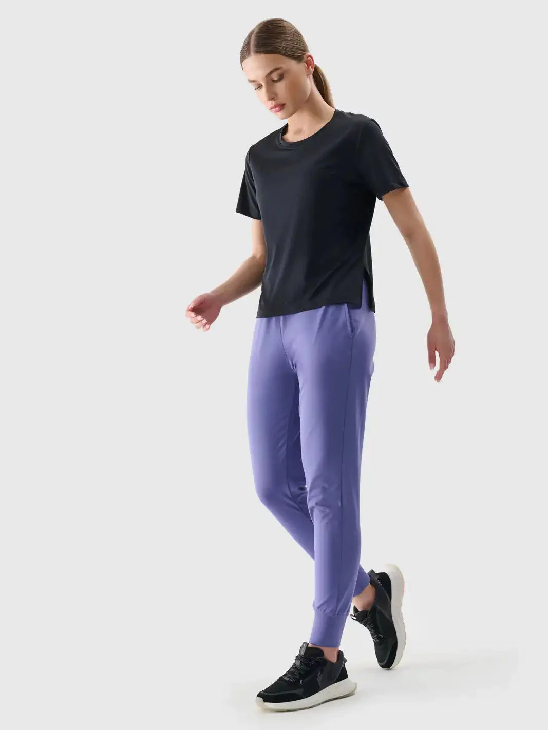 Dámské tréninkové tričko 4F oversize, rychleschnoucí – černé, velikost XS