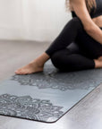 Jógová podložka Yoga Design Lab Infinity 5 mm – Mandala Charcoal