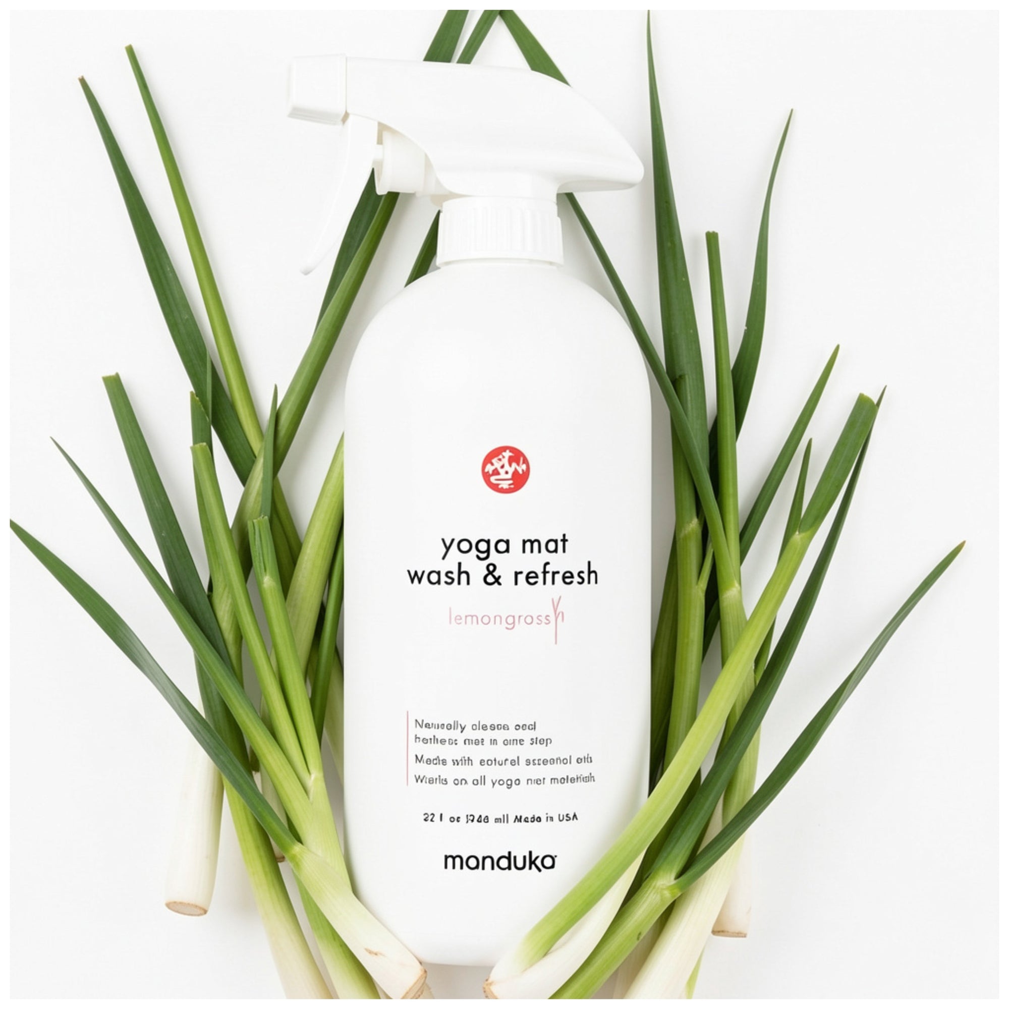 Manduka Yoga Mat Wash and Refresh 946 ml Lemongrass – Čisticí prostředek na podložky