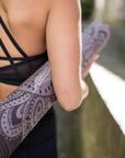 Jógová podložka Yoga Design Lab Combo Travel 1,5 mm – Mandala Black