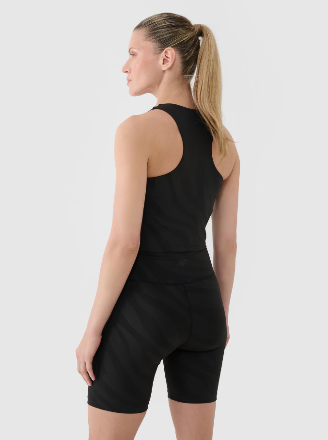 Dámský rychleschnoucí tréninkový crop top značky 4F – černý, velikost M