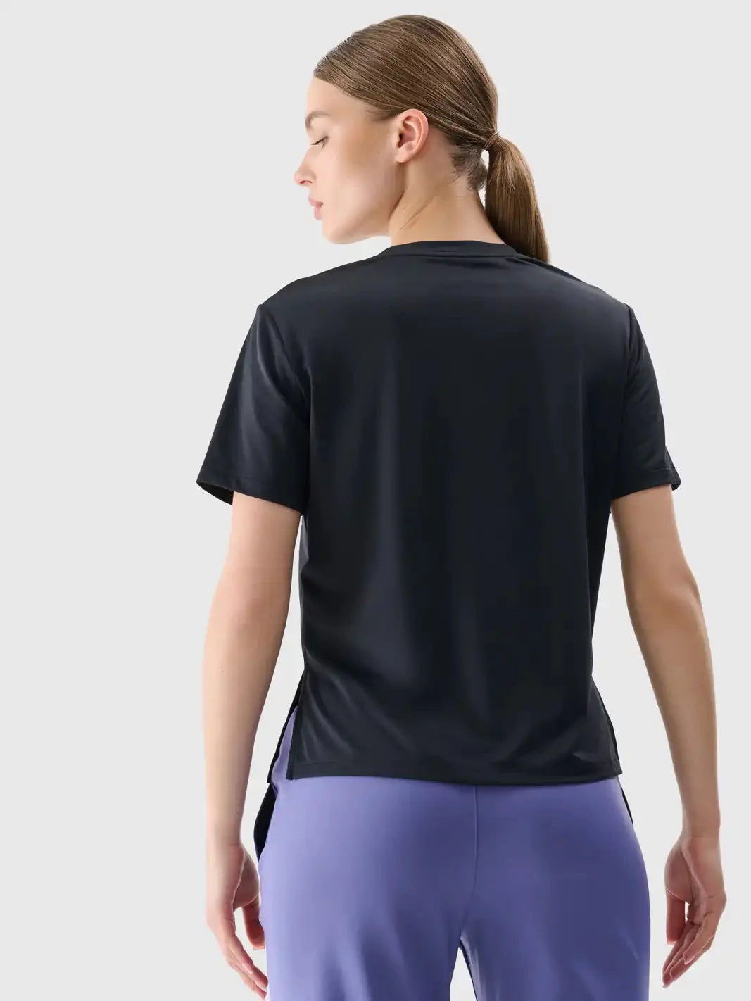 Dámské tréninkové tričko 4F oversize, rychleschnoucí – černé, velikost XS