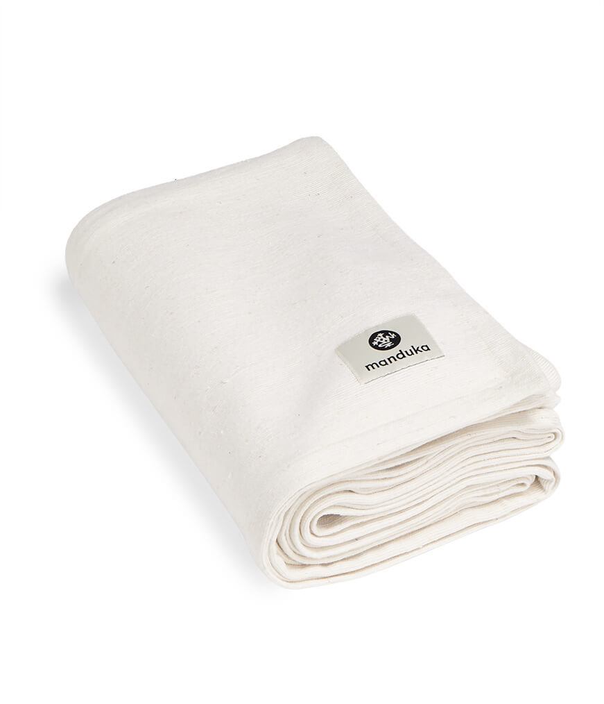 Bavlněná deka na jógu Manduka Essential Cotton Blanket – Natural