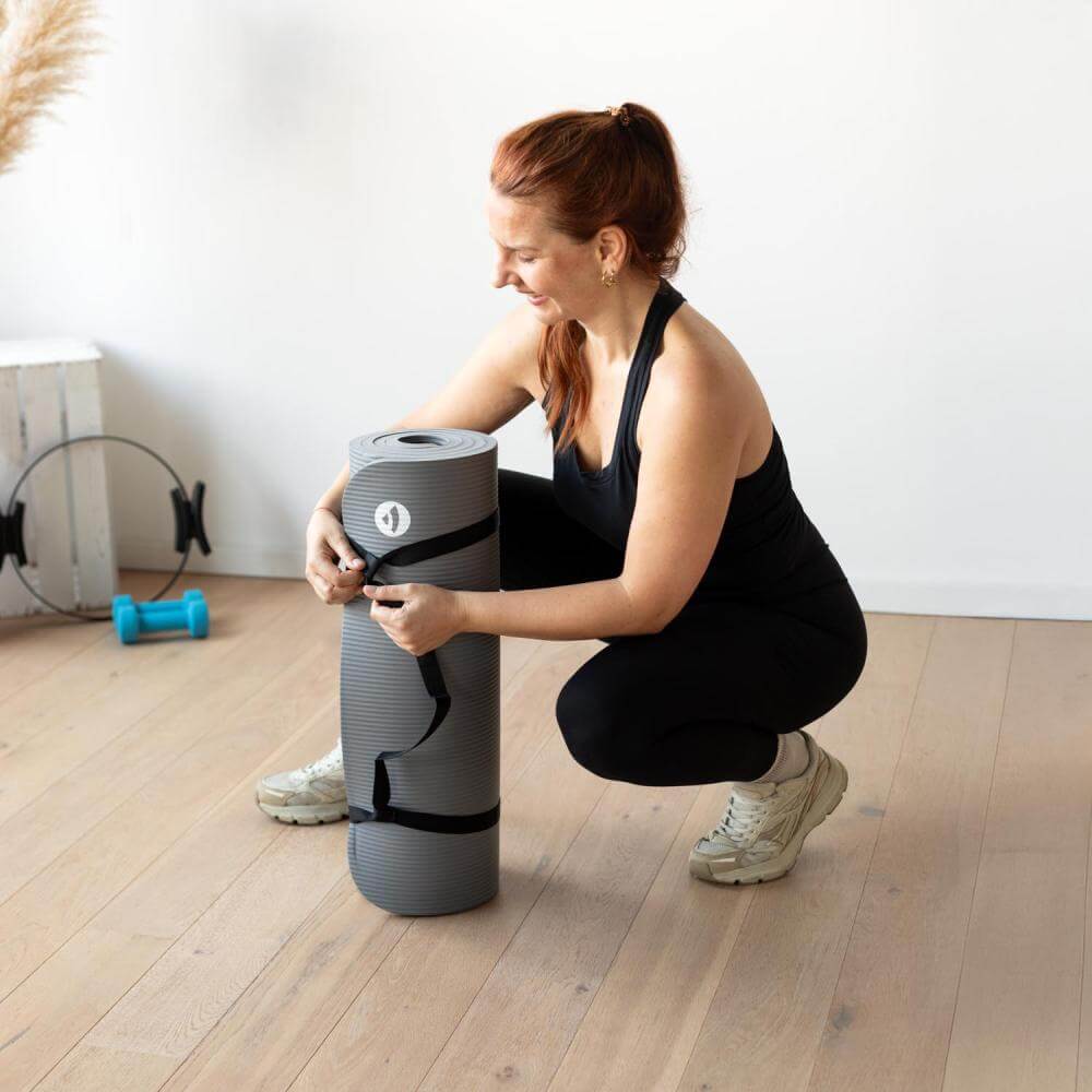 Pilates podložka Bodhi 1,5 cm – černá
