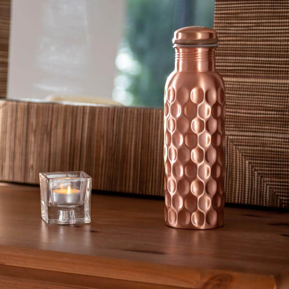 Miedziana butelka na wodę Bodhi 800ml - Kwiat życia