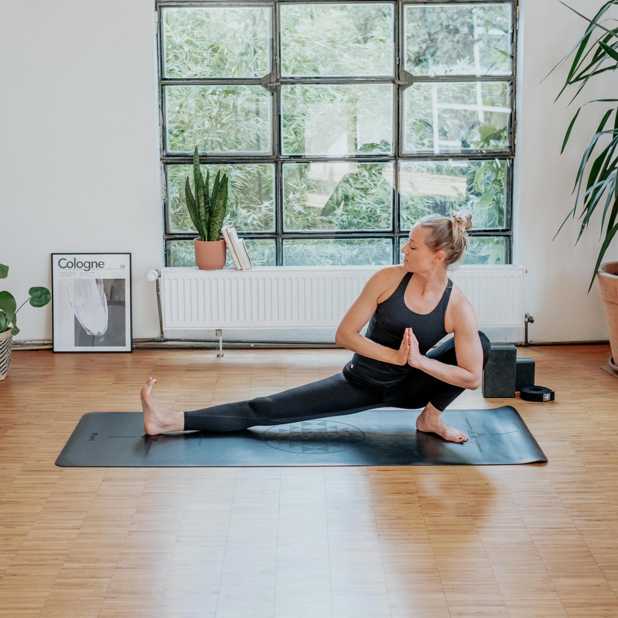 Jógová podložka Bodhi Phoenix 4 mm Lotus – růžová